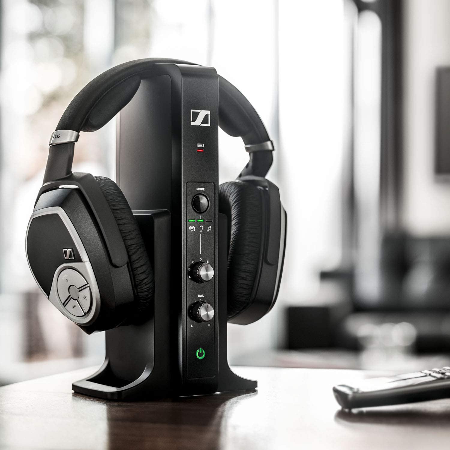 SENNHEISER RS 195 RF WIRELESS HEADPHONE SYSTEM