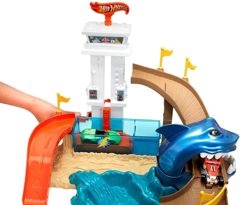 HOT WHEELS COLOR SHIFTERS SHARKPORT SHOWDOWN