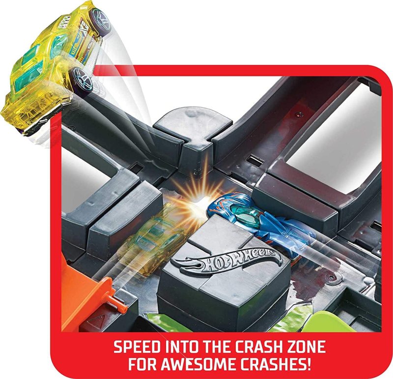 HOT WHEELS COLOSSAL CRASH TRACK SET