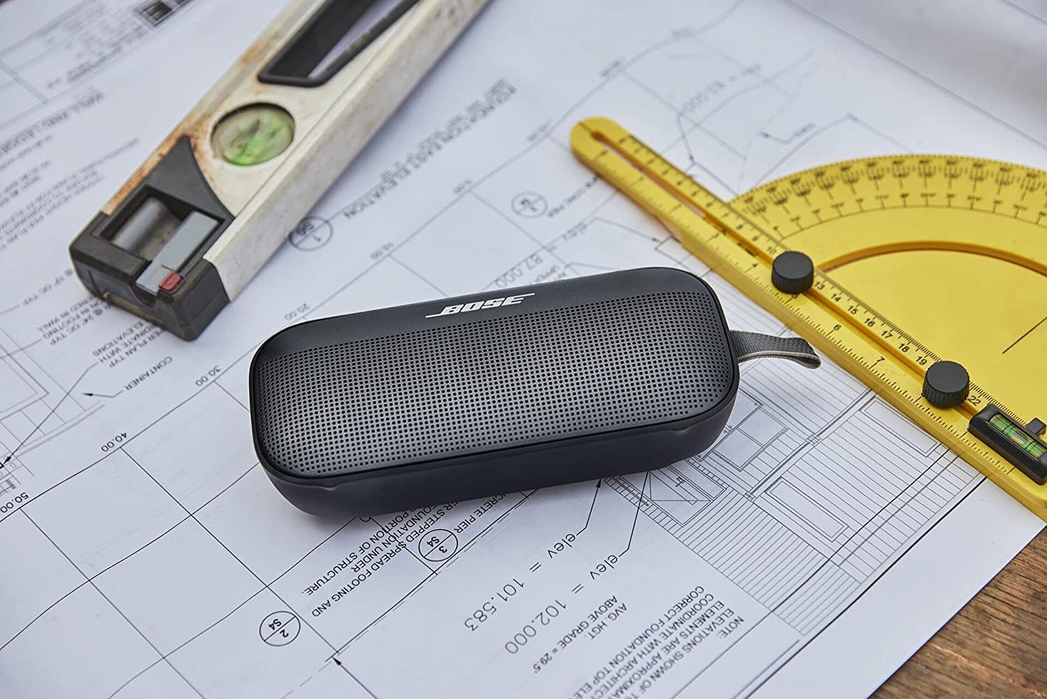 BOSE SOUNDLINK FLEX BLUETOOTH PORTABLE SPEAKER