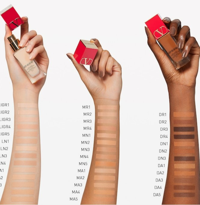 VALENTINO 24 HOUR LONG WEAR LIQUID FOUNDATION