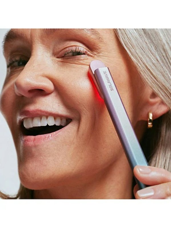 SOLAWAVE RADIANT RENEWAL 4-IN-1 SKINCARE WAND