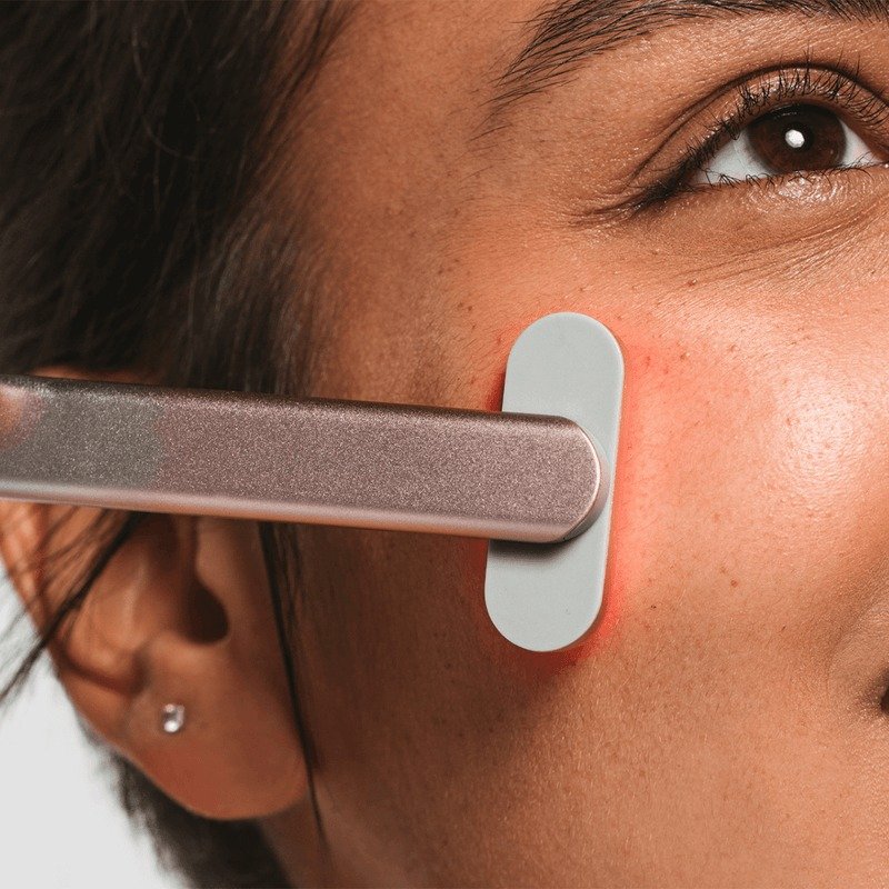 SOLAWAVE ADVANCED SKINCARE WAND WITH RED LIGHT THERAPY