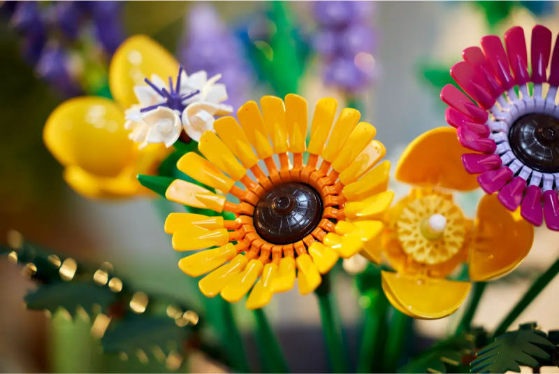 LEGO WILDFLOWER BOUQUET