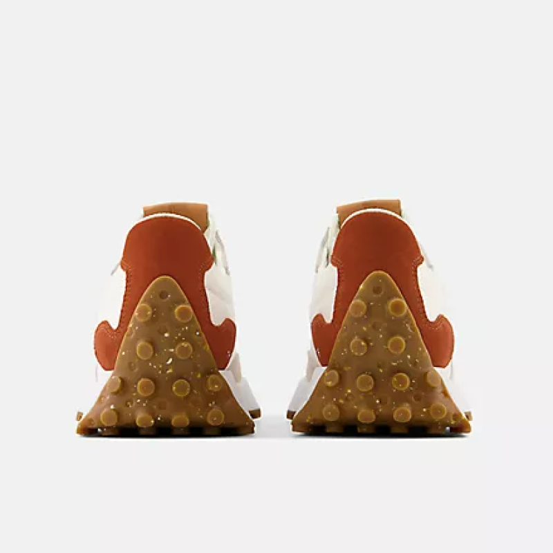 NEW BALANCE WOMEN'S 327 - SEA SALT WITH RUST OXIDE