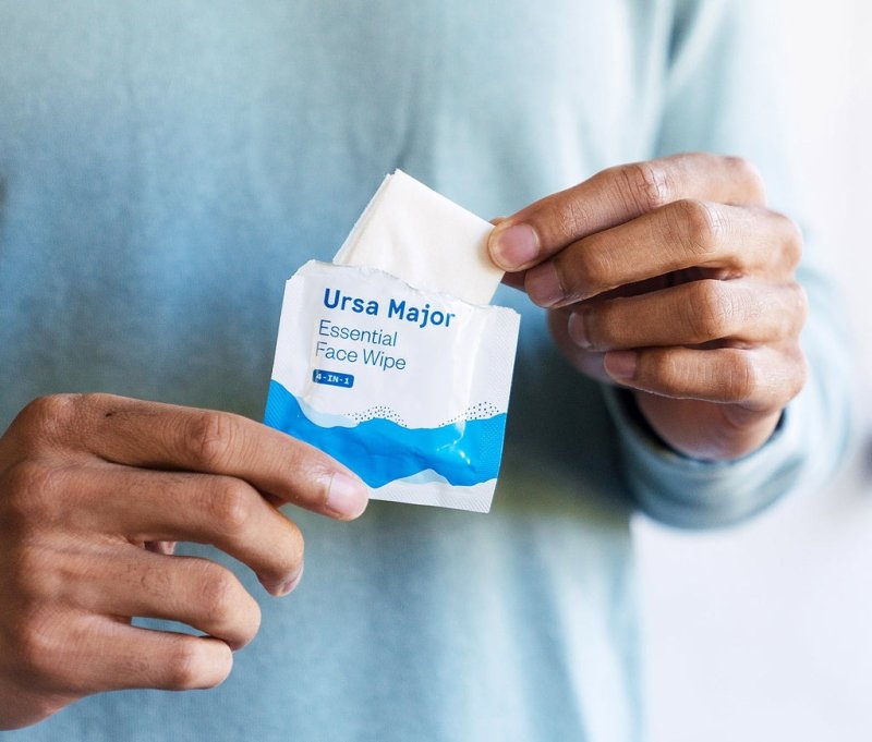 URSA MAJOR ESSENTIAL FACE WIPES