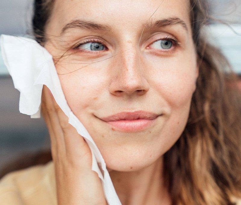 URSA MAJOR ESSENTIAL FACE WIPES