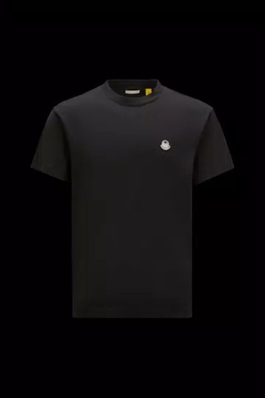 MONCLER LOGO PATCH T-SHIRT - BLACK