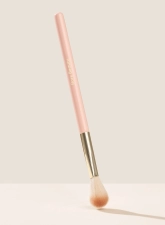 RARE BEAUTY POSITIVE LIGHT PRECISION HIGHLIGHTER BRUSH