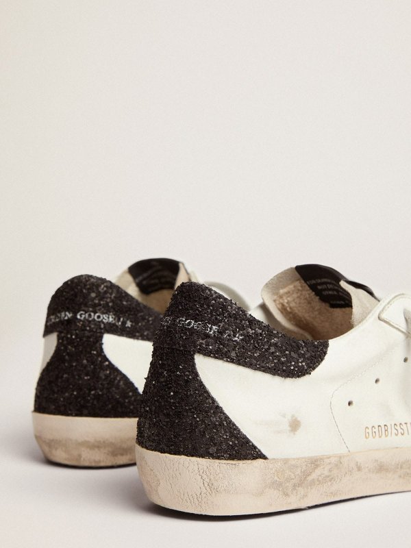 GOLDEN GOOSE WOMEN'S SUPER STAR WITH GOLD STAR AND BLACK GLITTER HEEL TAB
