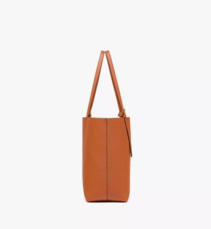 MCM HIMMEL SHOPPER IN EMBOSSED LOGO LEATHER - COGNAC