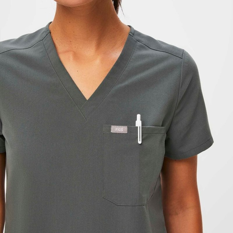 FIGS CATARINA ONE-POCKET SCRUB TOP - BONSAI