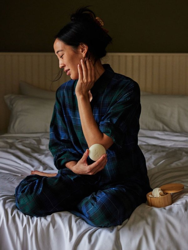 KATE MCLEOD SLEEP STONE | LOTION BAR FOR AN INSTANT DOSE OF CALM - 3.5 OZ