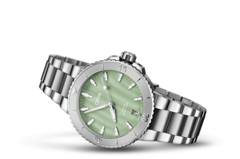 ORIS AQUIS DATE 01 733 7770 4157-07 8 18 05P