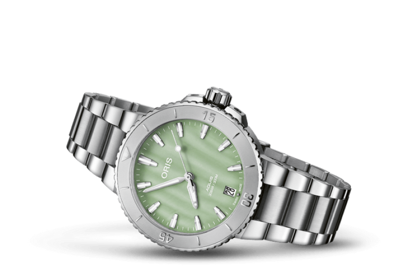 ORIS AQUIS DATE 01 733 7770 4157-07 8 18 05P
