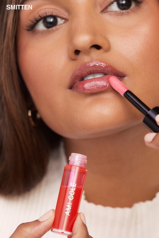 AMI COLE LIP TREATMENT OIL -SMITTEN – A BRIGHT JUICY RED - 4.5 ML