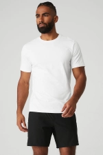 ALO YOGA CONQUER REFORM CREWNECK SHORT SLEEVE - WHITE
