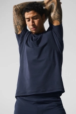 ALO YOGA CONQUER REFORM CREWNECK SHORT SLEEVE - NAVY