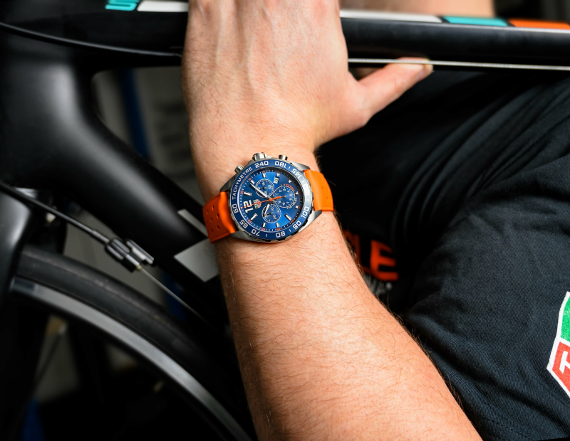 TAG HEUER FORMULA 1 CHRONOGRAPH