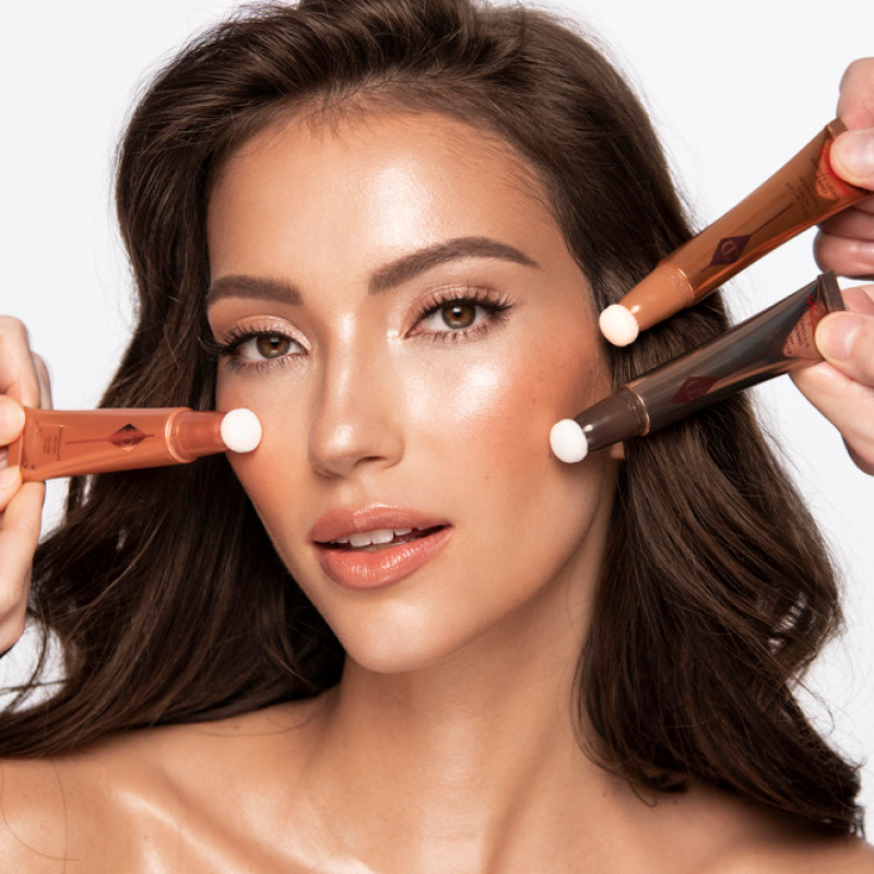 CHARLOTTE TILBURY BEAUTY LIGHT WAND & HOLLYWOOD CONTOUR KIT MUST-HAVE CHEEK KIT