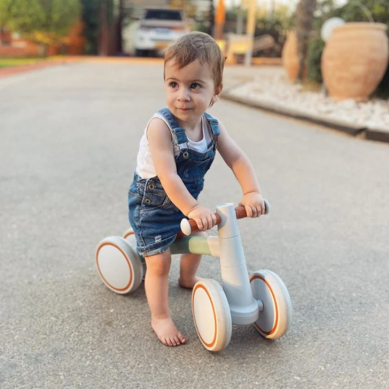MONTESSORI BABY BALANCE BIKE