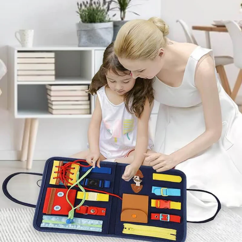 MONTESSORI BUSY BOARD