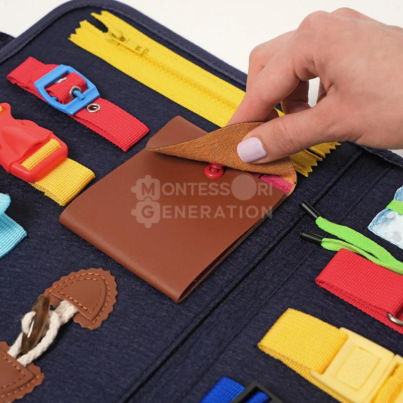 MONTESSORI BUSY BOARD