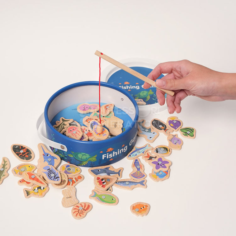 MONTESSORI FISHING GAME