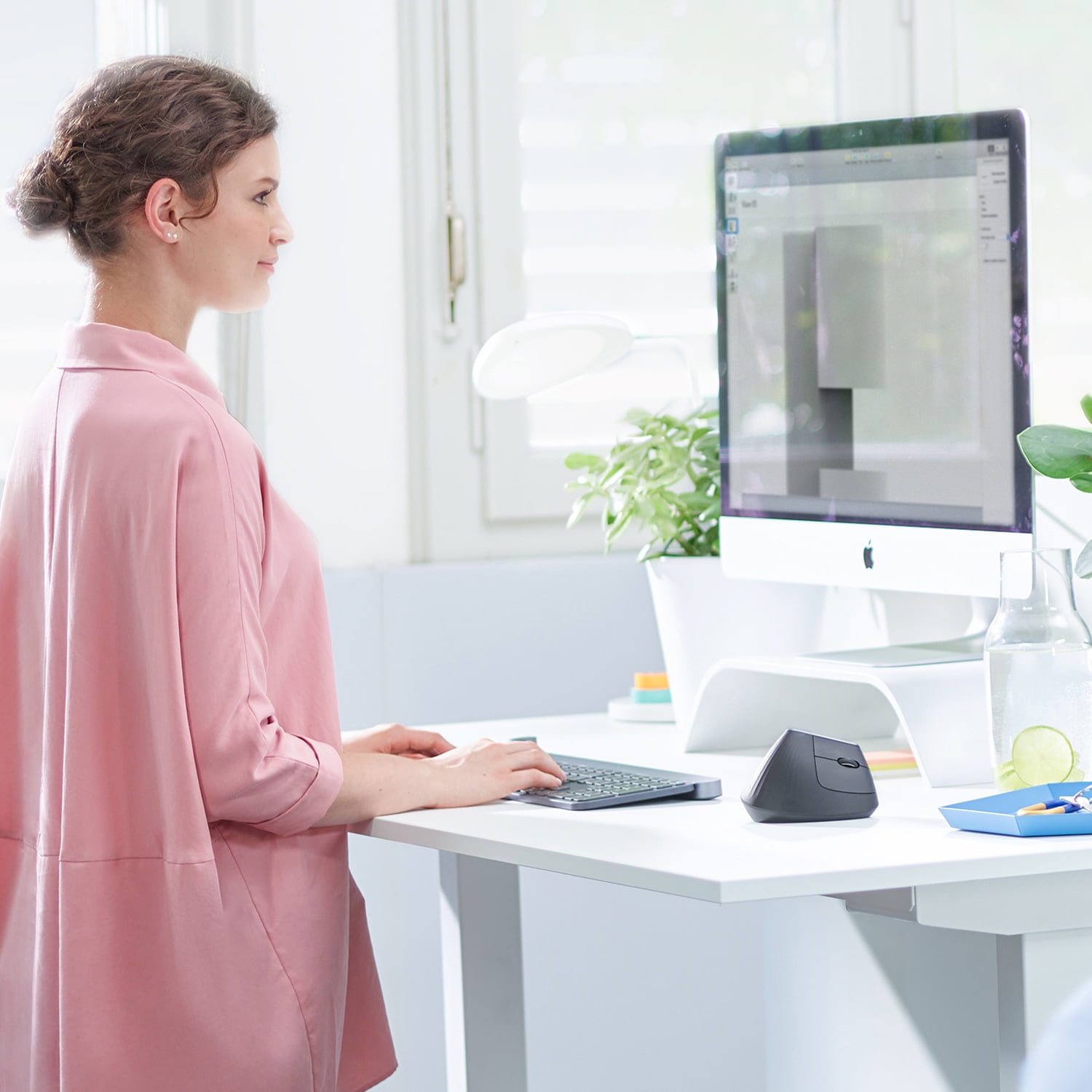 LOGITECH MX VERTICAL ERGONOMIC WIRELESS MOUSE