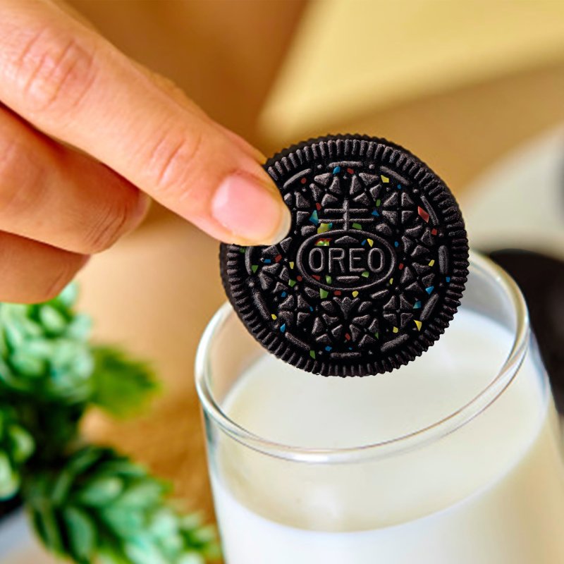 OREO LIMITED EDITION OREO DIRT CAKE CHOCOLATE SANDWICH COOKIES