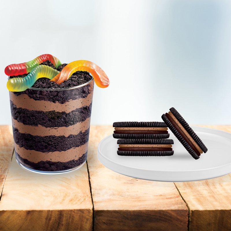 OREO LIMITED EDITION OREO DIRT CAKE CHOCOLATE SANDWICH COOKIES