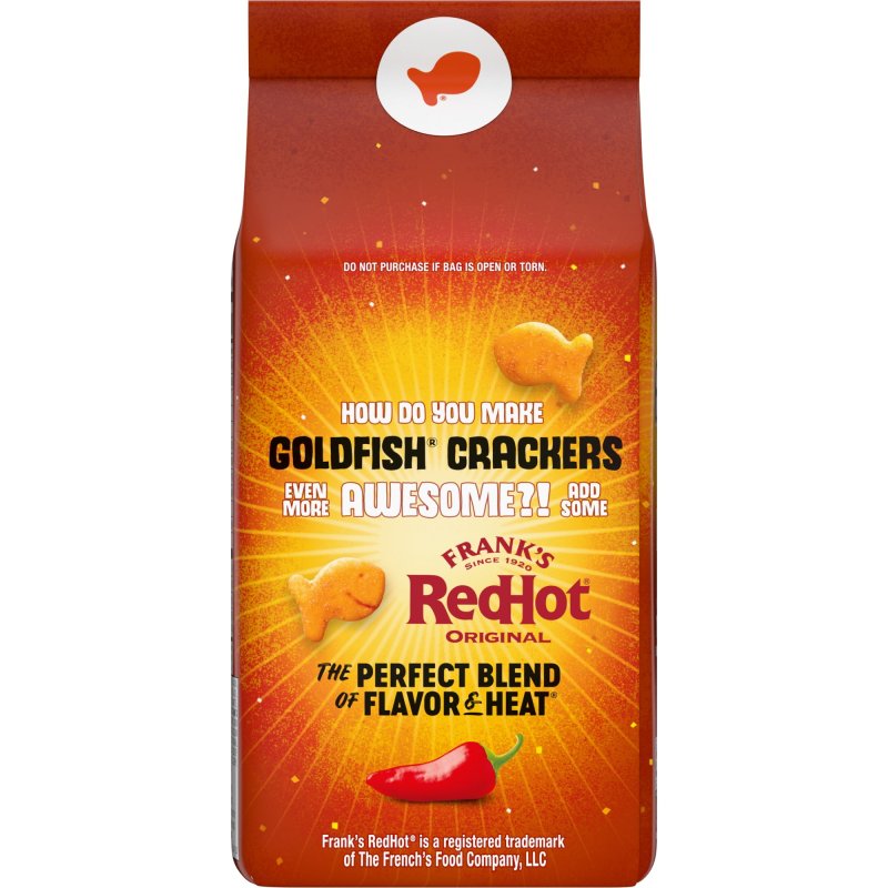 GOLDFISH CRACKERS FRANKS REDHOT SNACK CRACKERS 6.6 OZ BAG FOR SPICY SNACKING
