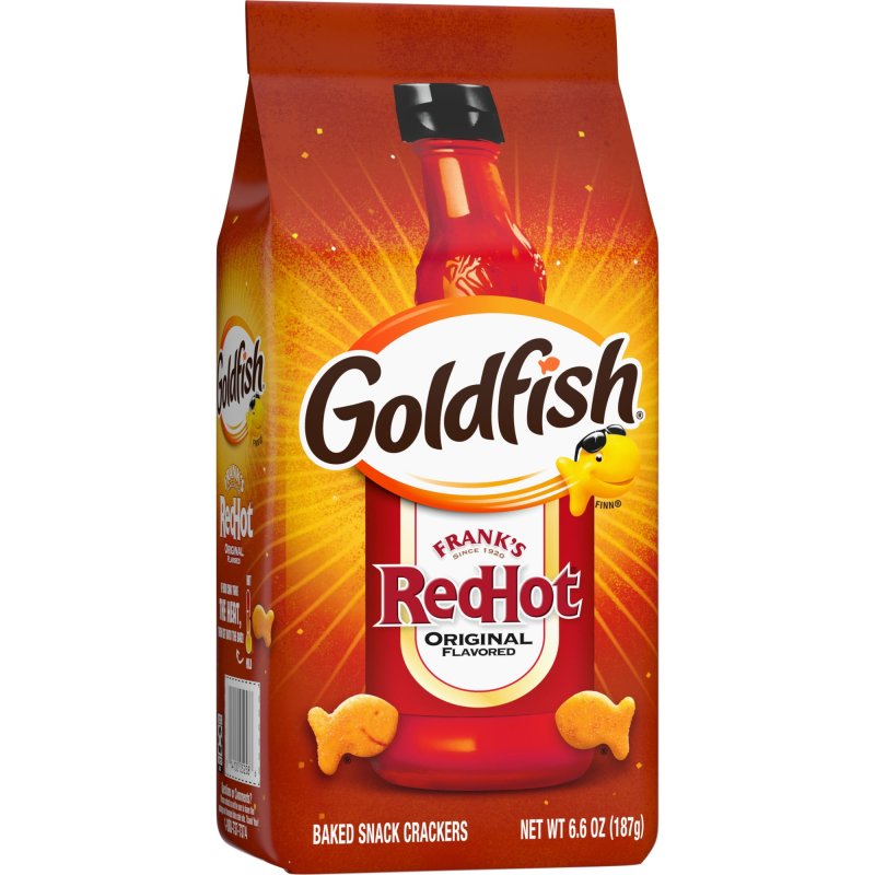 GOLDFISH CRACKERS FRANKS REDHOT SNACK CRACKERS 6.6 OZ BAG FOR SPICY SNACKING