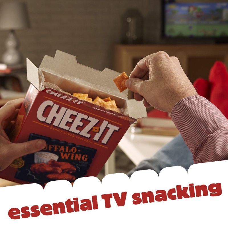 CHEEZ-IT BUFFALO WING CHEESE CRACKERS BAKED SNACK 12.4 OZ