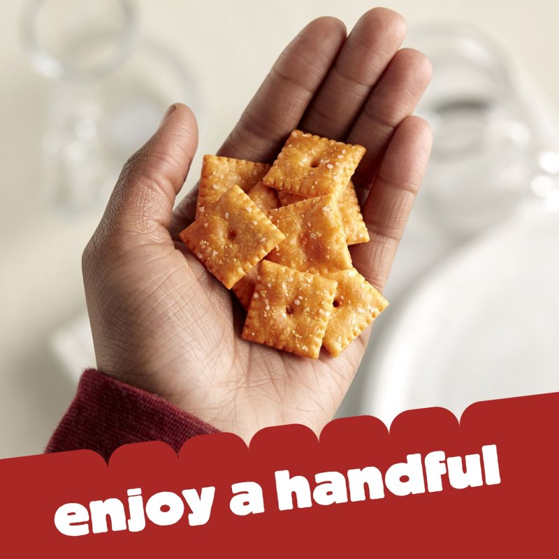CHEEZ-IT ORIGINAL CHEESE CRACKERS BAKED SNACK CRACKERS 1 PACK_V5
