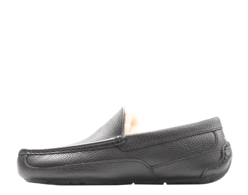 UGG AUSTRALIA ASCOT LEATHER MOCCASIN MENS SLIPPERS SIZE 7