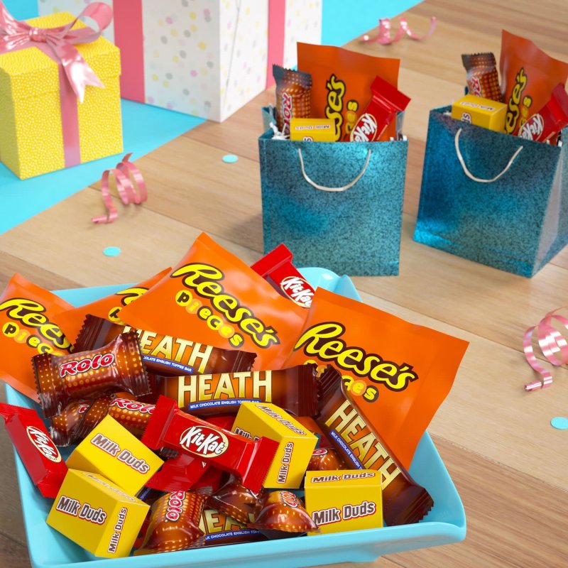 HERSHEY ASSORTED FLAVORED SNACK SIZE CANDY PARTY PACK 35.04 OZ