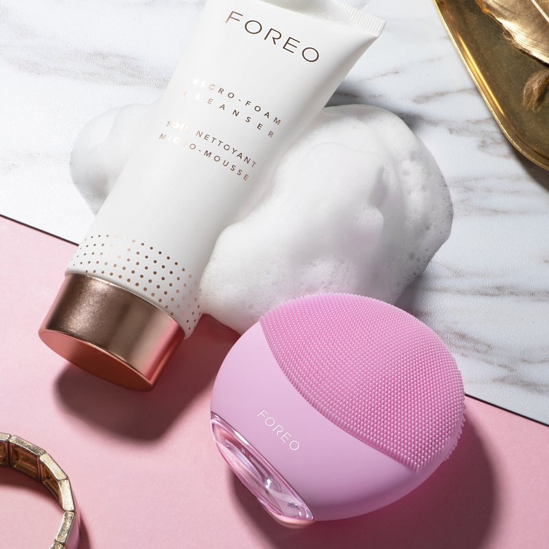 FOREO LUNA MINI 3 CLEANSING FACIAL BRUSH PEARL PINK