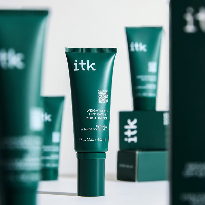 ITK SKINCARE WEIGHTLESS HYDRATING MOISTURIZER WITH HYALURONIC ACID AND VITAMIN E FOR ALL SKIN TYPES 2 OZ