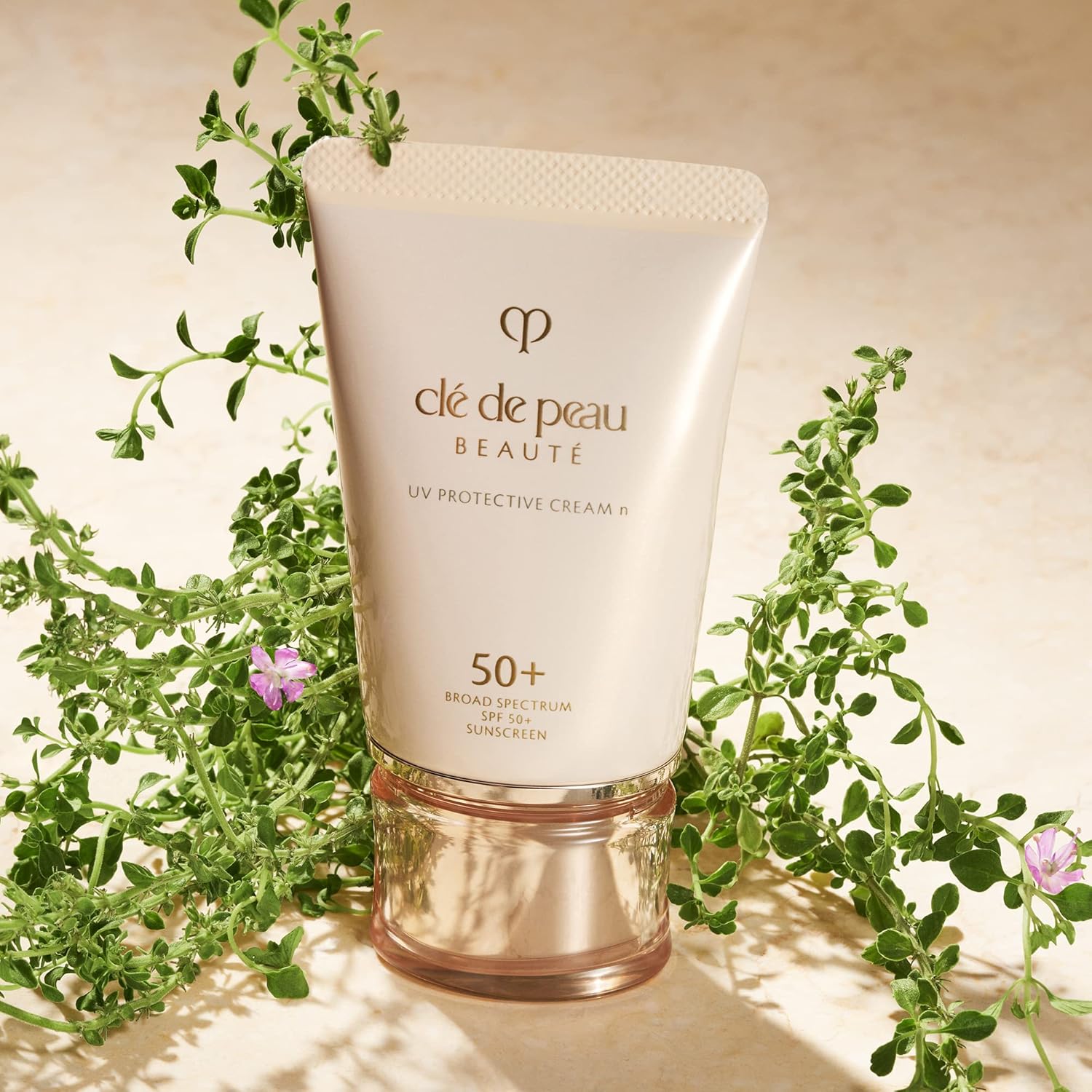 CLé DE PEAU BEAUTé B0BYB1FNL4 LUXURY SKINCARE PRODUCT