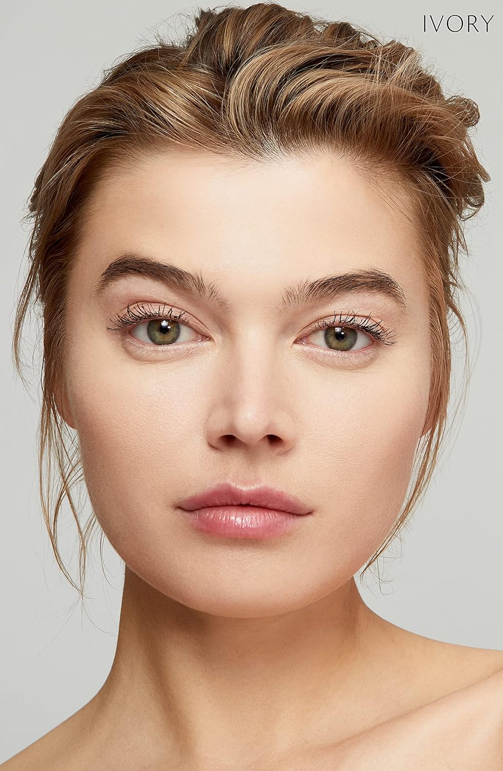 CLé DE PEAU BEAUTé 4A OCHER FOR FLAWLESS SKIN TONE