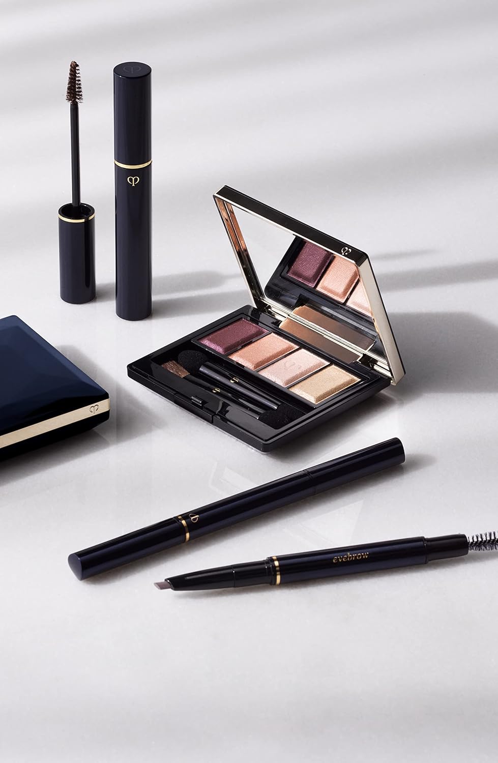 CLé DE PEAU BEAUTé 101 - LUXURY BEAUTY ESSENTIALS