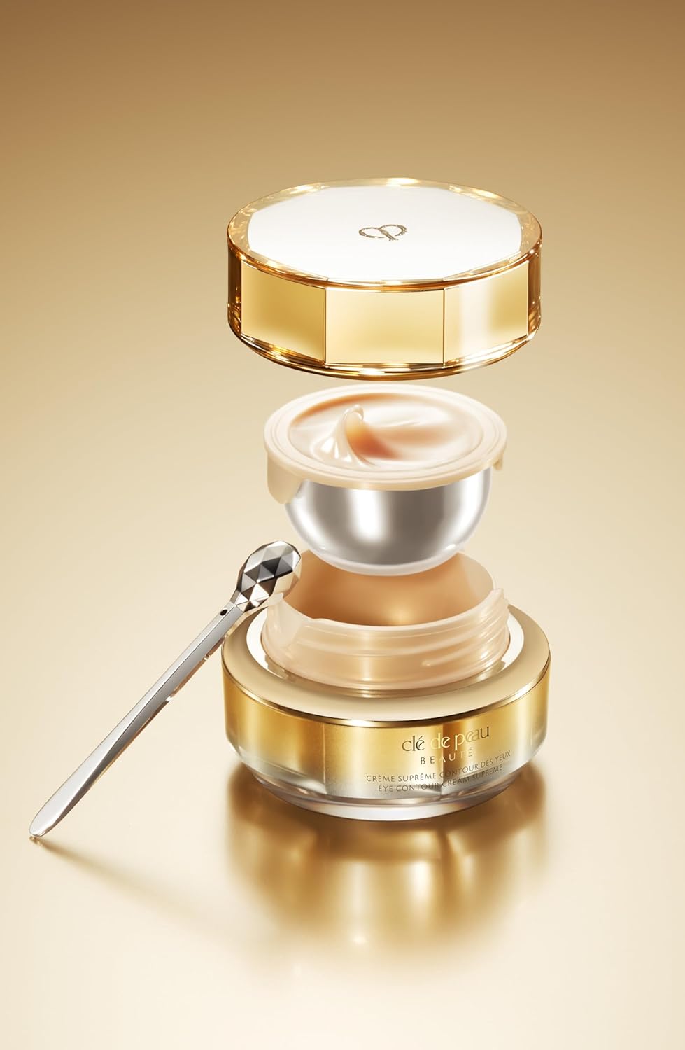 CLé DE PEAU BEAUTé B0CSZ8WDSX LUXURY BEAUTY SET FOR RADIANT SKIN