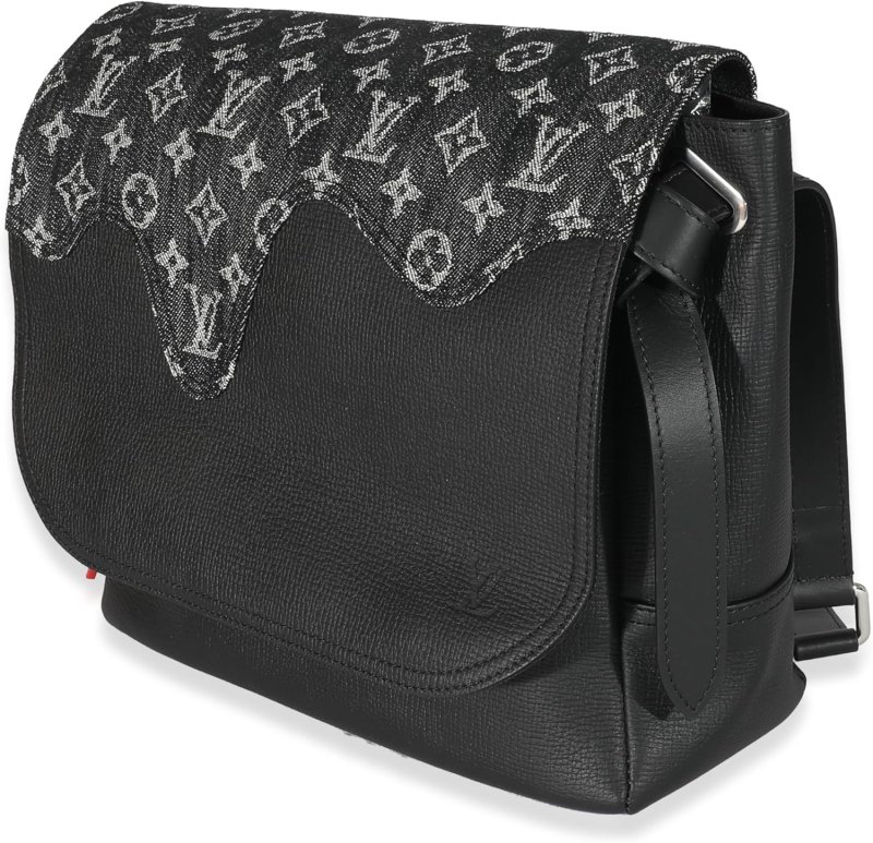 LOUIS VUITTON PRE-LOVED X NIGO BLACK MONOGRAM DENIM TAURILLON BESACE TOKYO MESSENGER
