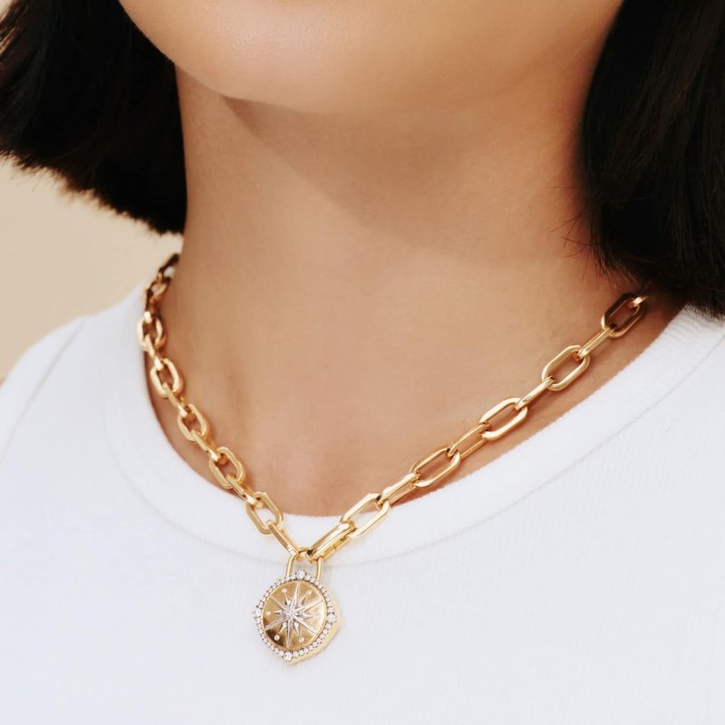 ANNOUSHKA LOVELOCK CHARM, 18CT GOLD
