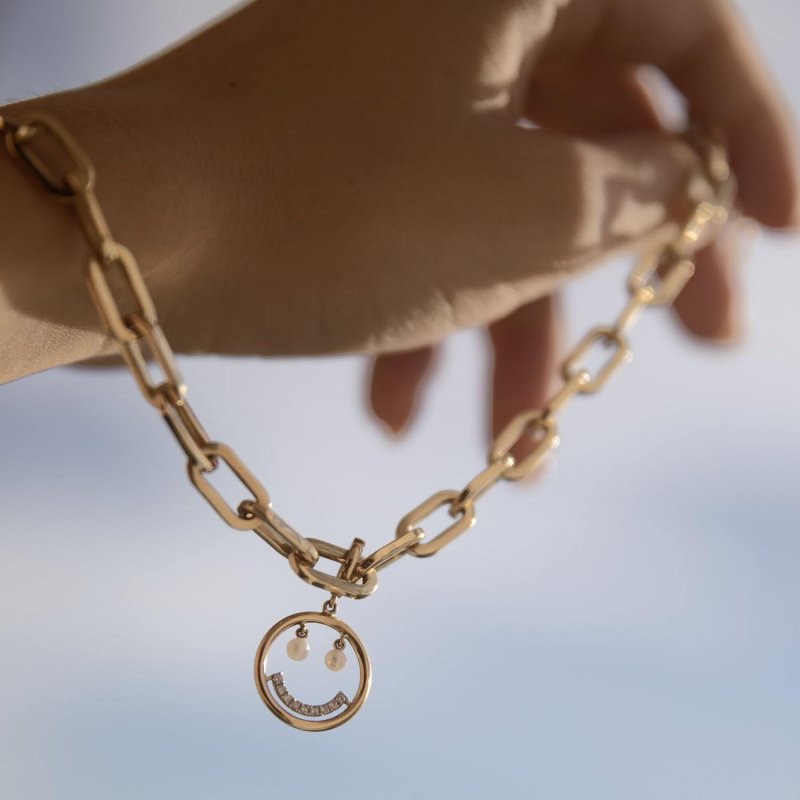ANNOUSHKA HAPPY FACE CHARM, 18CT YELLOW GOLD