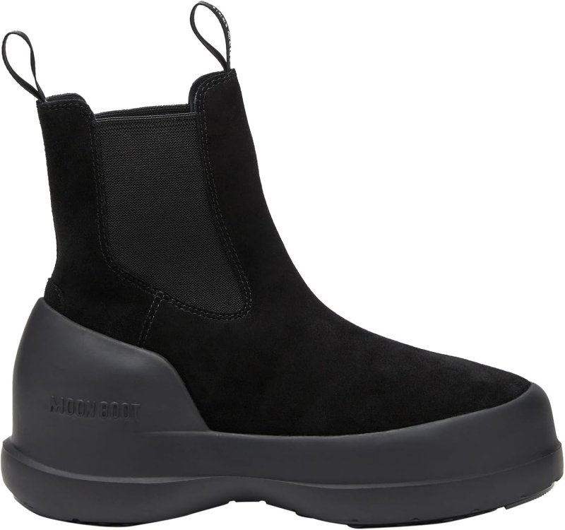 MOON BOOT 5.5 WOMEN 4.5 MEN SAND
