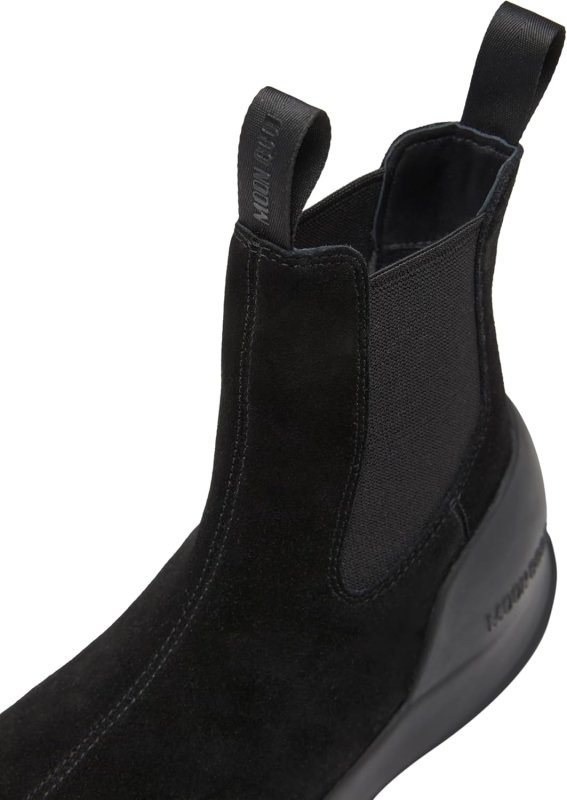 MOON BOOT 5.5 WOMEN 4.5 MEN SAND