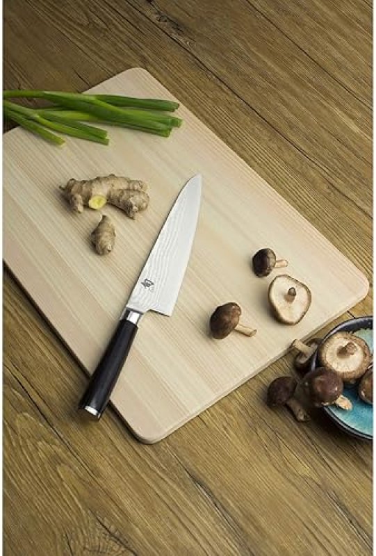 SHUN CLASSIC 7" ASIAN COOK’S KNIFE - HANDCRAFTED JAPANESE KITCHEN KNIFE WITH VG-MAX CORE - DAMASCUS STAINLESS STEEL CLADDING - PAKKAWOOD HANDLE - GYUTO-STYLE TOOL FOR CHEFS