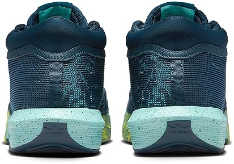 NIKE MEN'S BASKETBALL SNEAKER